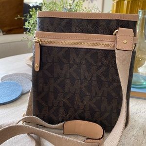 Michael Kors crossbody